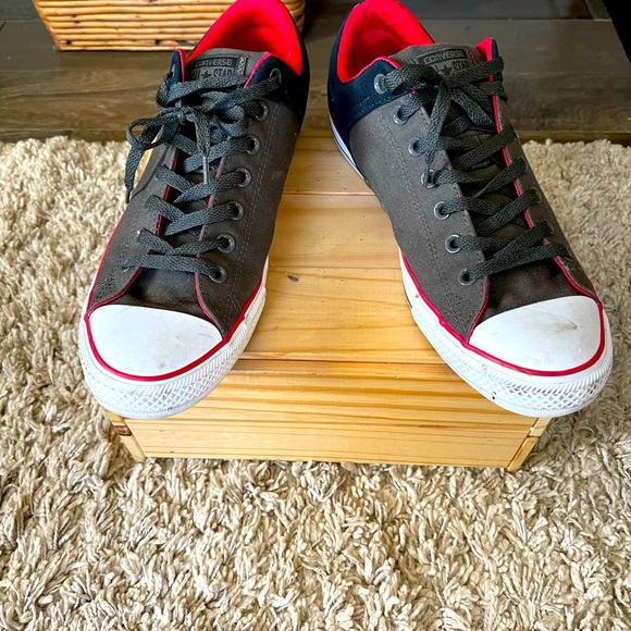 Converse Mens size 12 - Picture 4 of 4